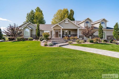110 S 12th W, Rexburg, ID, 83440-5040 | Card Image