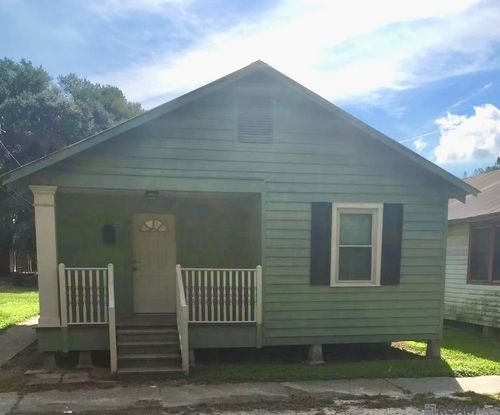 601 Houmas St, Donaldsonville, LA, 70346-3227 | Card Image