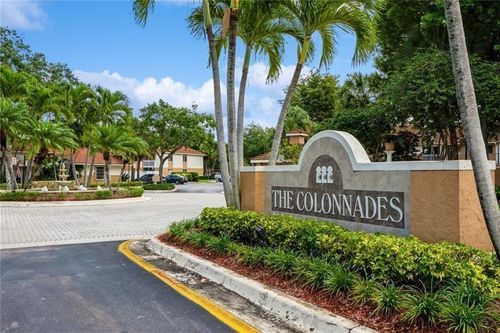 708-708 Nw 92nd Ave, Plantation, FL, 33324-1165 | Card Image