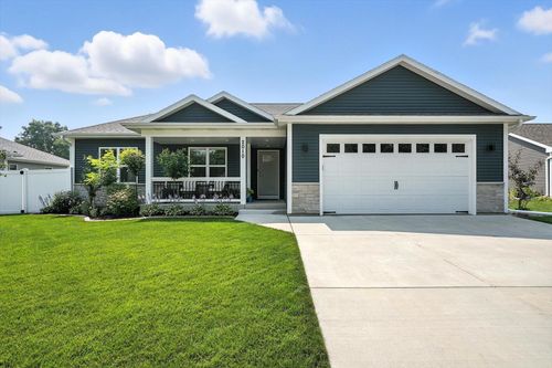 2010 90th St, STURTEVANT, WI, 53177-1807 | Card Image