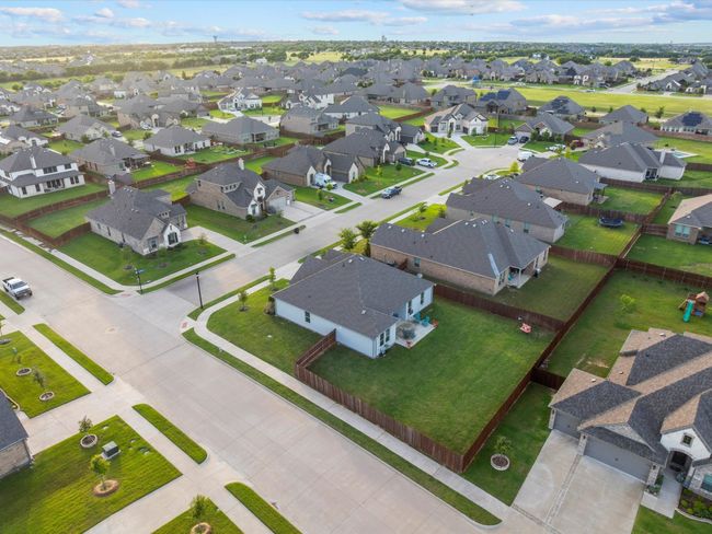 Aerial perspective of suburban area | Image 33