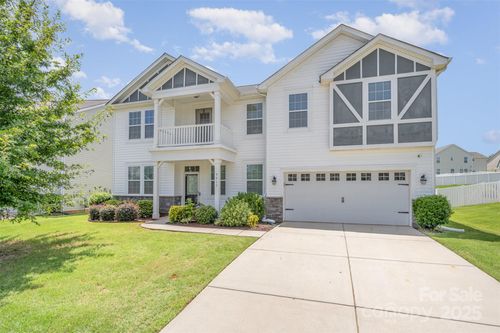 9517 Silverdale Ln, Charlotte, NC, 28269-3469 | Card Image