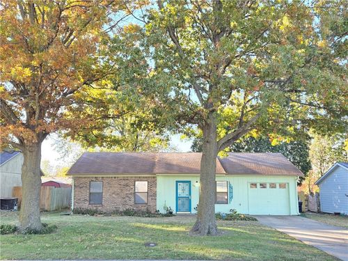 601 Landon Dr, Independence, KS, 67301-2236 | Card Image