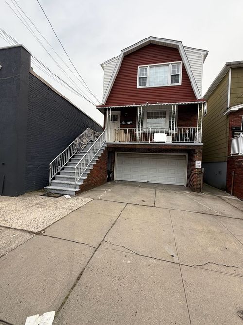 154 W 22nd St, Bayonne, NJ, 07002-1518 | Card Image