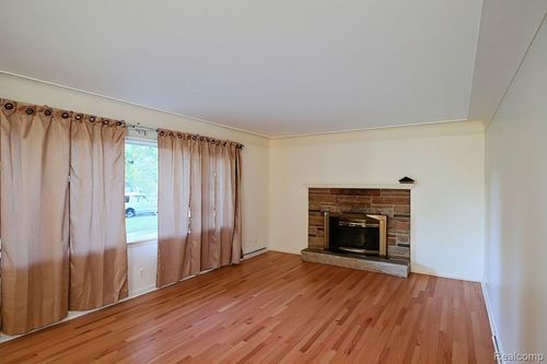 734 N Monroe St, Monroe, MI, 48162-2972 | Card Image