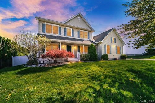 2723 Colonial Dr, New Windsor, NY, 12553-4925 | Card Image
