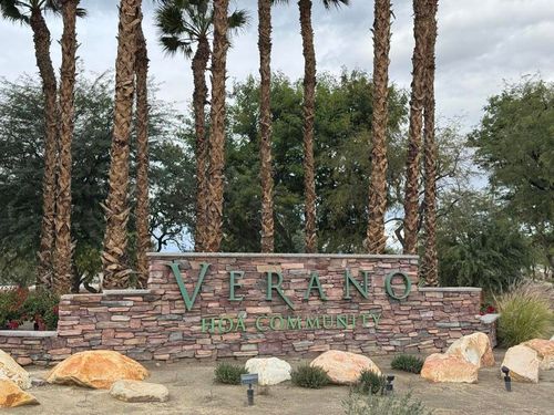 67426 Rio Vista Dr, Cathedral City, CA, 92234-8632 | Card Image