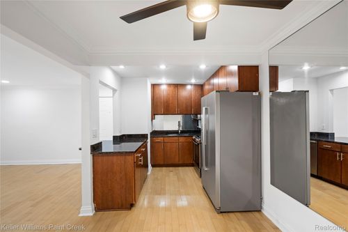 28-2311 Walton Blvd, Rochester Hills, MI, 48309-1468 | Card Image