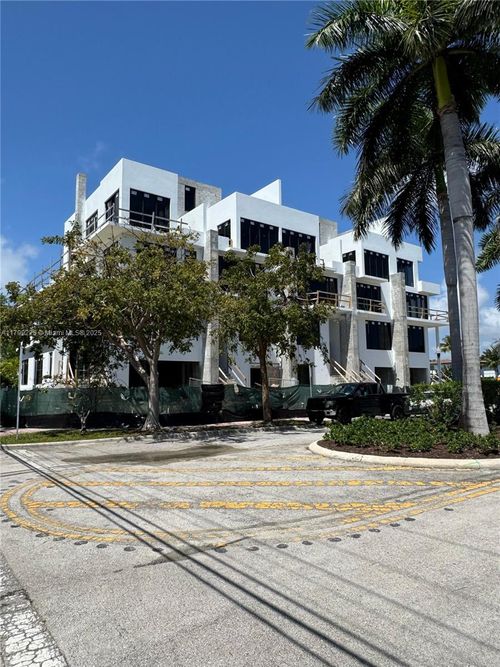 7300 Trouville Esplanade, Miami Beach, FL, 33141-3569 | Card Image