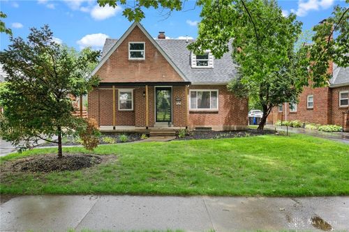 407 Dellwood Avenue, Oakwood, OH, 45419 | Card Image