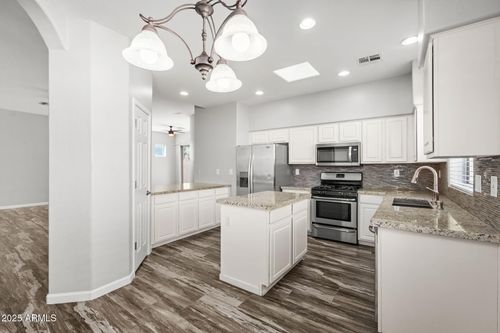 6382 W Blackhawk Dr, Glendale, AZ, 85308-6672 | Card Image