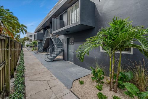 apt-2-421 Sw 9th St, MIAMI, FL, 33130-3960 | Card Image