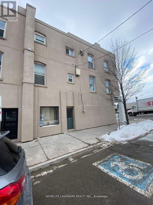 6-2 Bascom Street S, Uxbridge, ON, L9P1P3 | Card Image