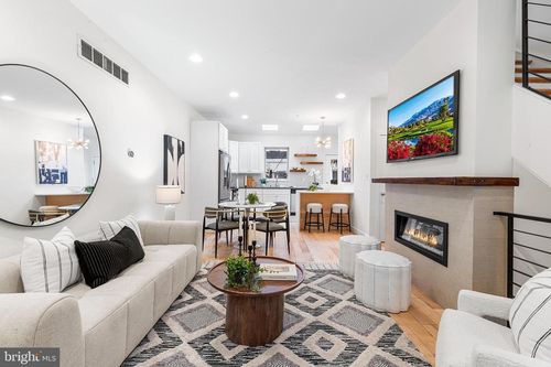 226 Mercer St, PHILADELPHIA, PA, 19125-3208 | Card Image