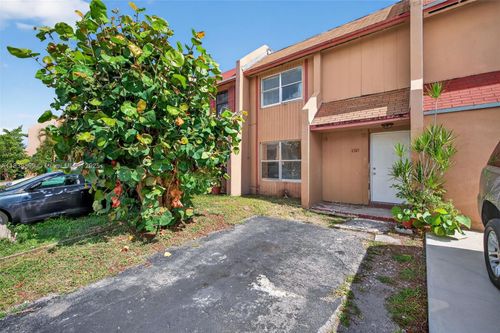 2767 Nw 197th Ter, Miami Gardens, FL, 33056-2502 | Card Image