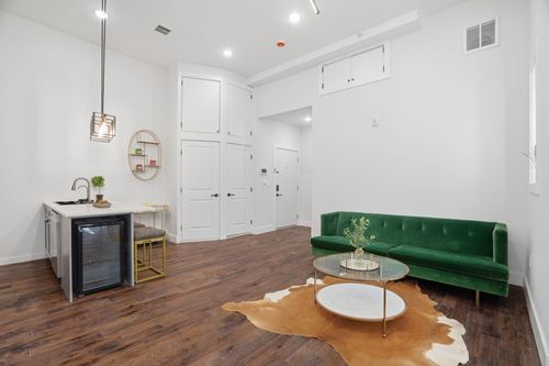 104-104 Glenwood Ave, Jersey City, NJ, 07306-5904 | Card Image