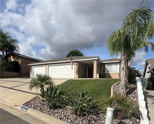 30381 Big River Dr, Canyon Lake, CA, 92587-7716 | Card Image
