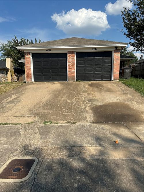6737 Glenbrook Ln, Fort Worth, TX, 76133-8727 | Card Image
