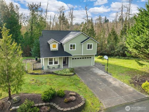 3221 Aspen St Se, Port Orchard, WA, 98366-5755 | Card Image