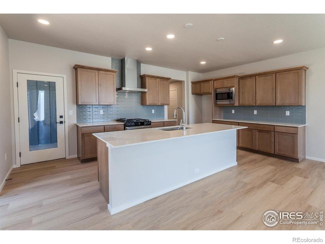 KITCHEN | Image 9