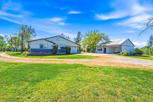17837 Coyote Ln, Anderson, CA, 96007-8617 | Card Image