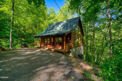 1705 Jacks Pass, Sevierville, TN, 37876 | Card Image