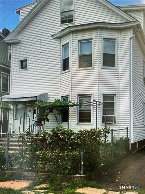 136 Circular Ave, Hamden, CT, 06514-4005 | Card Image