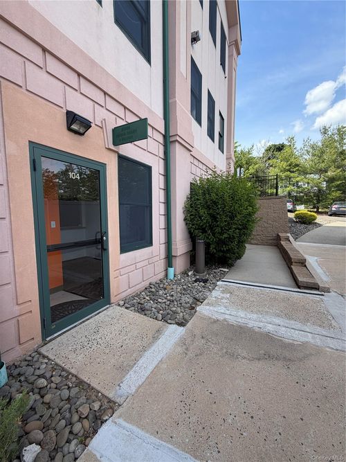 suite-104-265 N Highland Avenue, Orangetown, NY, 10960 | Card Image