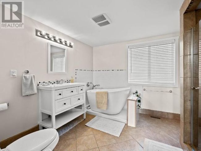 3601 Navatanee Dr, House other with 4 bedrooms, 3 bathrooms and 4 parking in Kamloops BC | Image 21