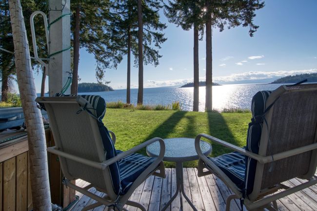 6437 Sunshine Coast Highway, House other with 5 bedrooms, 3 bathrooms and 4 parking in Sechelt BC | Image 31