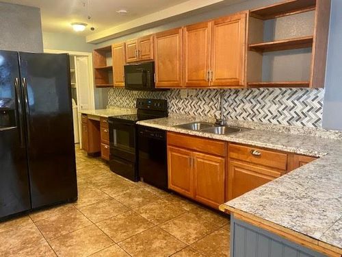 apt-104-7648 Broadview Dr, Houston, TX, 77061-1678 | Card Image