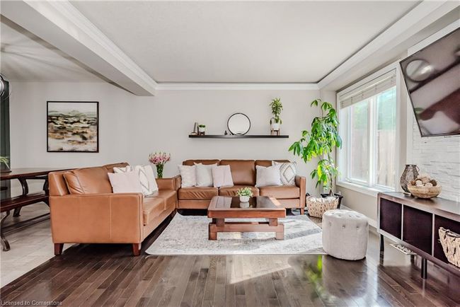 54 Geranium Av, Townhouse with 3 bedrooms, 4 bathrooms and 2 parking in Hannon ON | Image 5