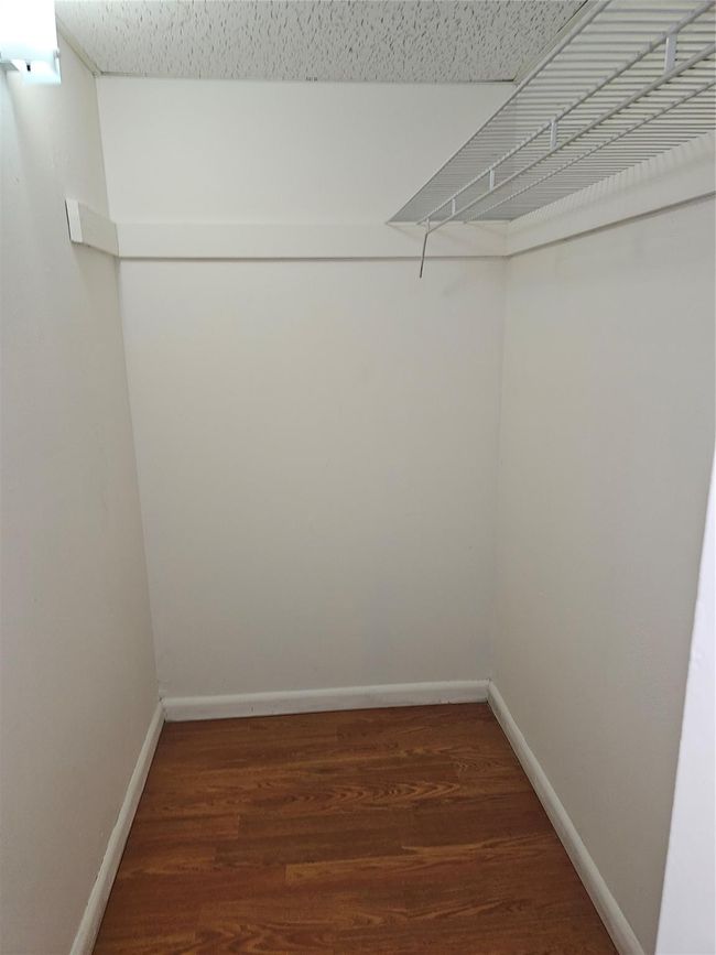 APT-1717 - 500 Bayview Dr, Condo with 1 bedrooms, 2 bathrooms and null parking in Sunny Isles Beach FL | Image 9