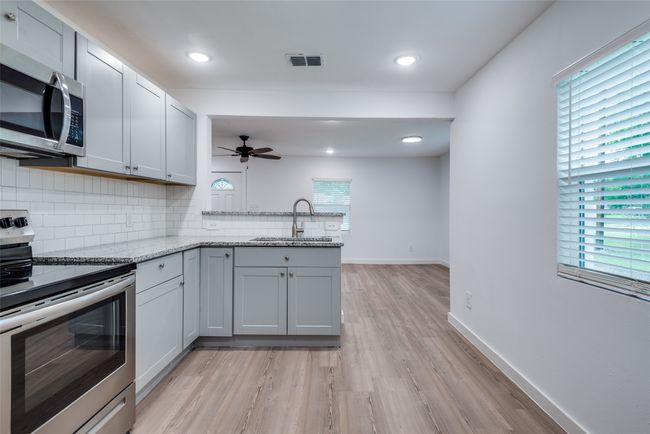 307 Commerce St W, House other with 2 bedrooms, 1 bathrooms and null parking in Honey Grove TX | Image 11