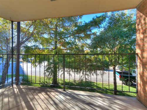 apt-38-6100 N Brookline Ave, Oklahoma City, OK, 73112-4345 | Card Image