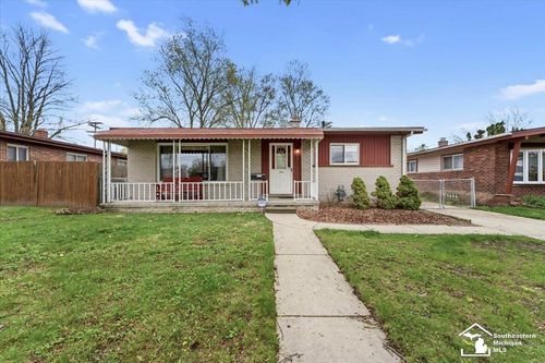 8435 Clippert St, Taylor, MI, 48180-2831 | Card Image