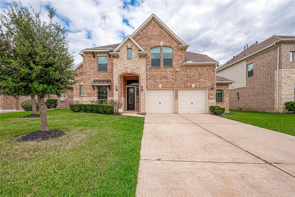 Oak River Ln, Richmond, TX 77469