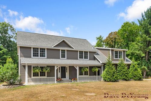 329 Running Waters Ct Nw, Sparta, MI, 49345-7400 | Card Image