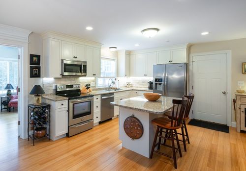 226 Villager Rd, Chester, NH, 03036-4046 | Card Image