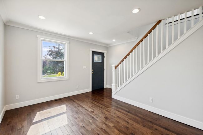 634 Adams Ave, House other with 3 bedrooms, 2 bathrooms and null parking in Lindenhurst NY | Image 7