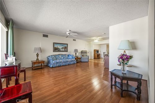 650 Rainier, Hemet, CA, 92543 | Card Image