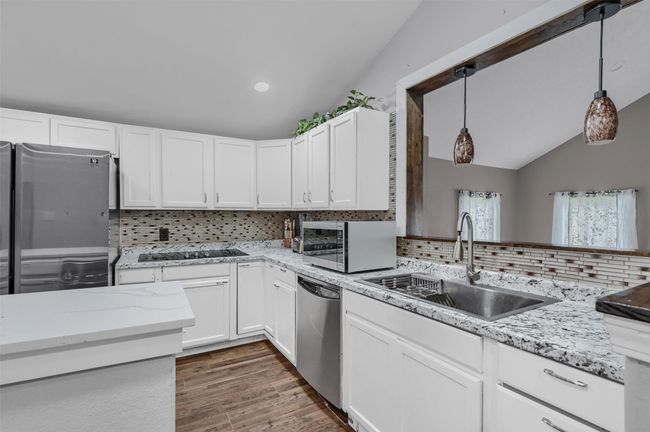 1432 S Austin St, House other with 4 bedrooms, 2 bathrooms and null parking in Sherman TX | Image 7