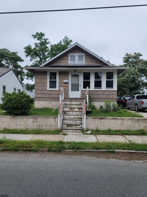 16 W Thompson Ave, Pleasantville, NJ, 08232-1144 | Card Image