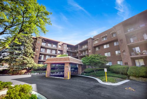 apt-400a-101 Old Oak Dr, Buffalo Grove, IL, 60089-3643 | Card Image