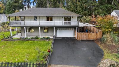 5303 191st Avenue Ct E, House other with 3 bedrooms, 2 bathrooms and 2 parking in Lake Tapps WA | Image 2