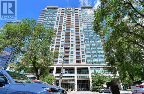 811-18 Parkview Ave, North York, ON, M2N7H7 | Card Image