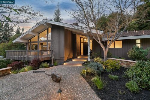 147 147 Amber Valley Dr, Orinda, CA, 94563 | Card Image