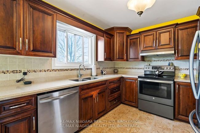 231 W Side Rd, House other with 3 bedrooms, 3 bathrooms and 4 parking in Port Colborne ON | Image 13