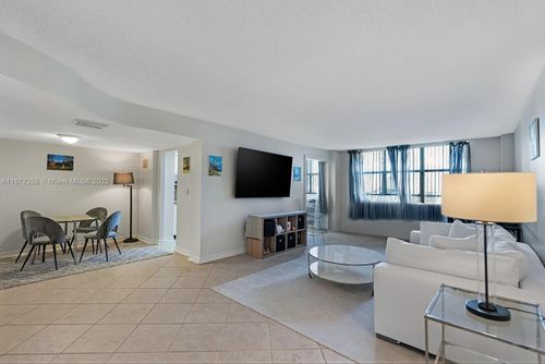 apt-101-100 Golden Isles Dr, Hallandale Beach, FL, 33009-5823 | Card Image