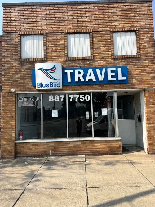 10218 W Warren Ave, Dearborn, MI, 48126-1657 | Card Image
